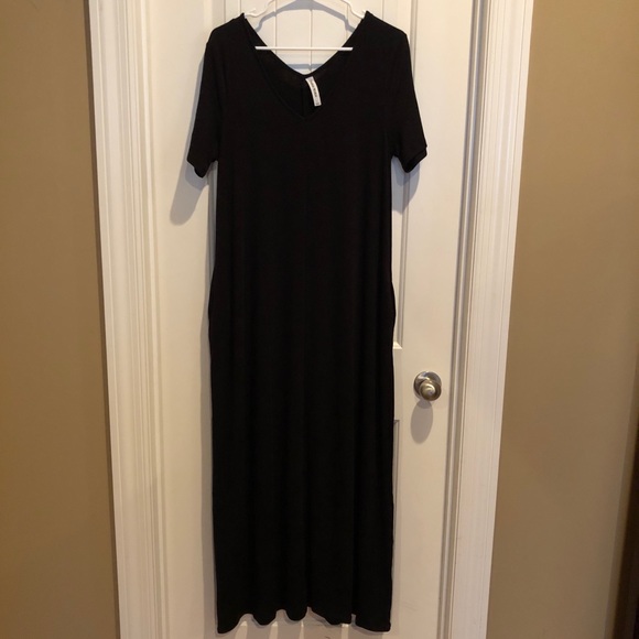 Black solid maxi - Picture 2 of 2